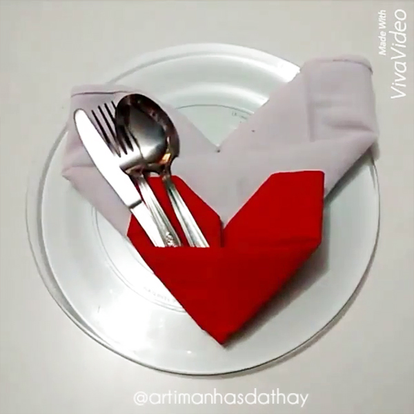 آموزش تزیین دستمال کاغذی به شکل قلب برای دکور روی میز